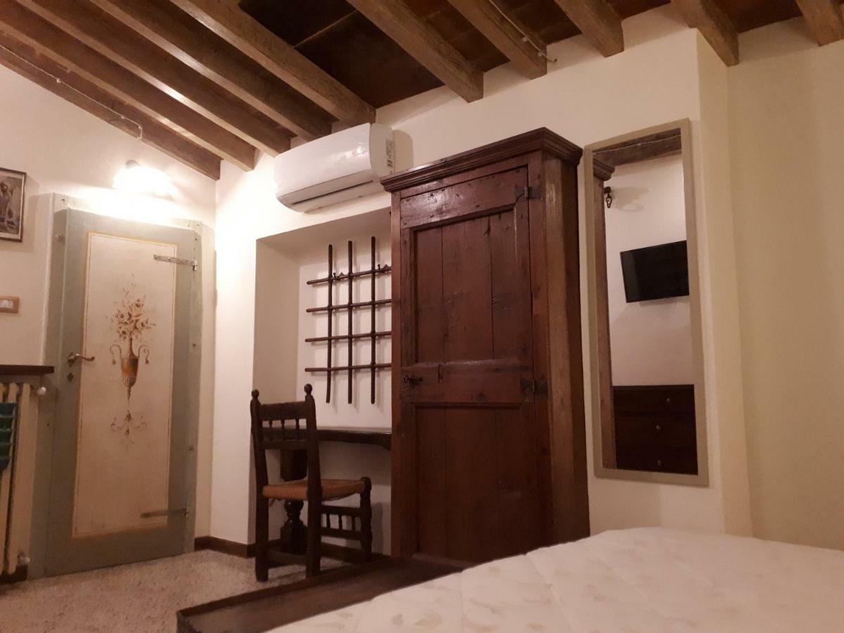 Bed and Breakfast Dolce Rosa ♡ Centro Storico Sansepolcro Exterior foto