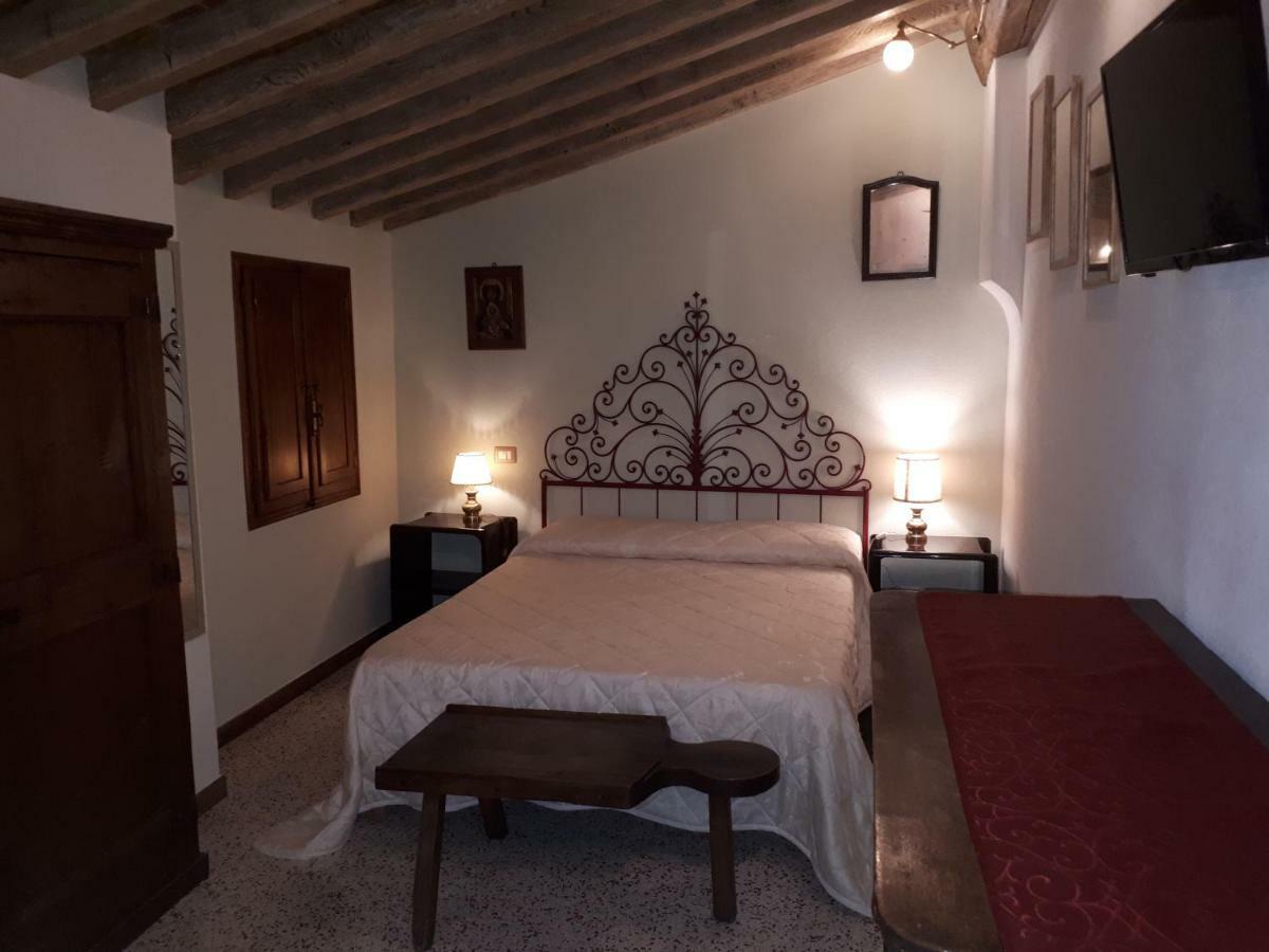 Bed and Breakfast Dolce Rosa ♡ Centro Storico Sansepolcro Exterior foto